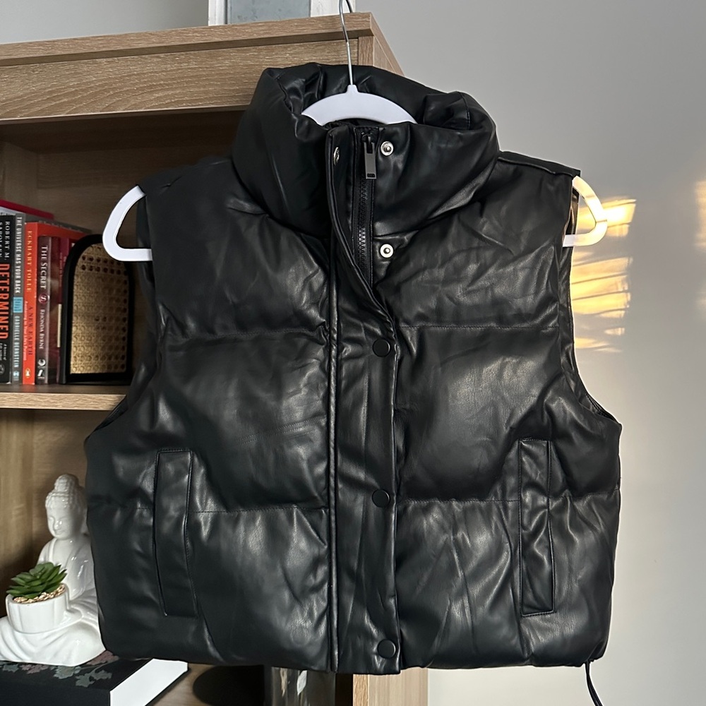 Black Cropped PU Puffer Vest